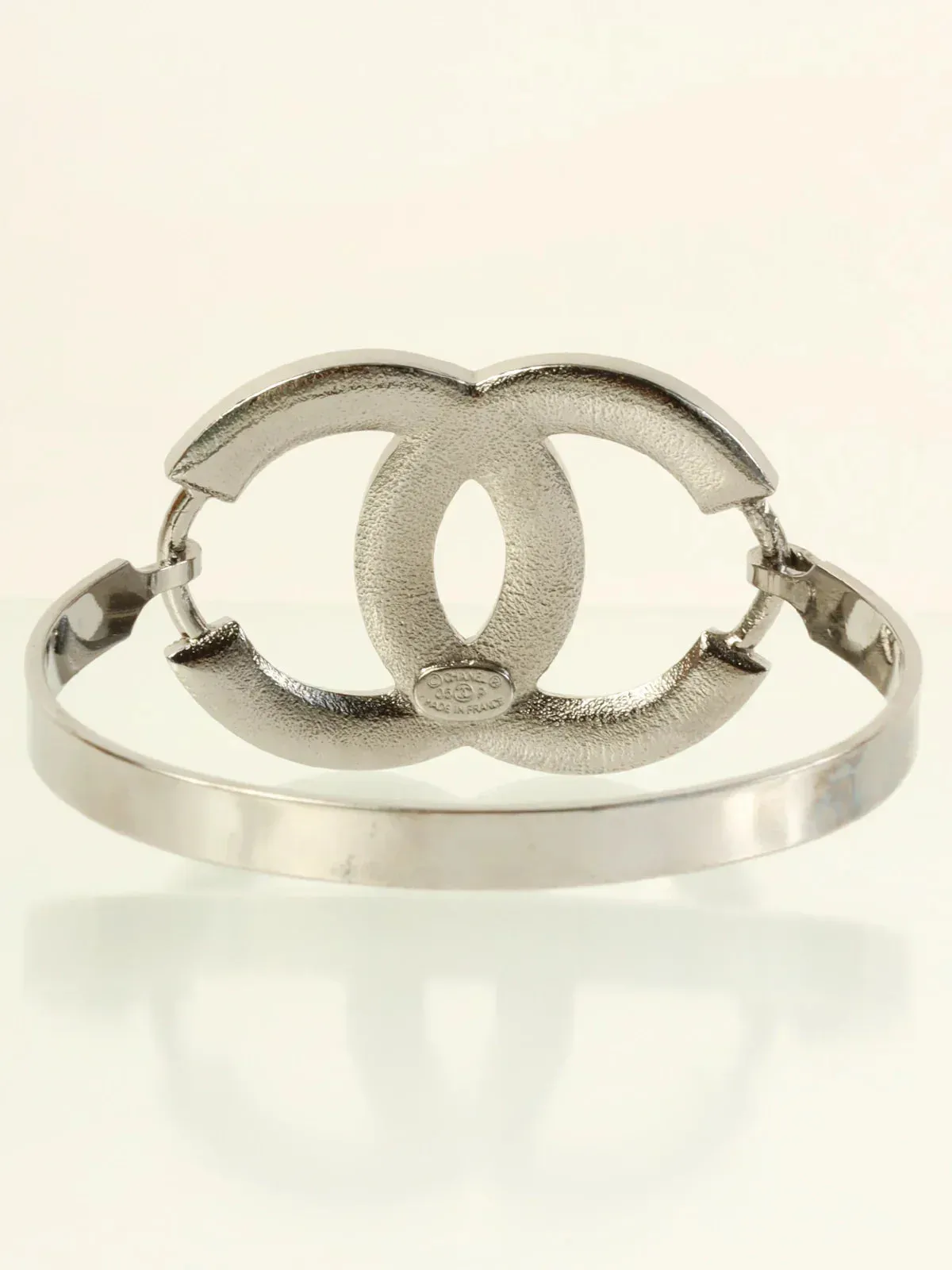 CHANEL 2005 Made Rhinestone Cc Mark Bangle Black/Silver
