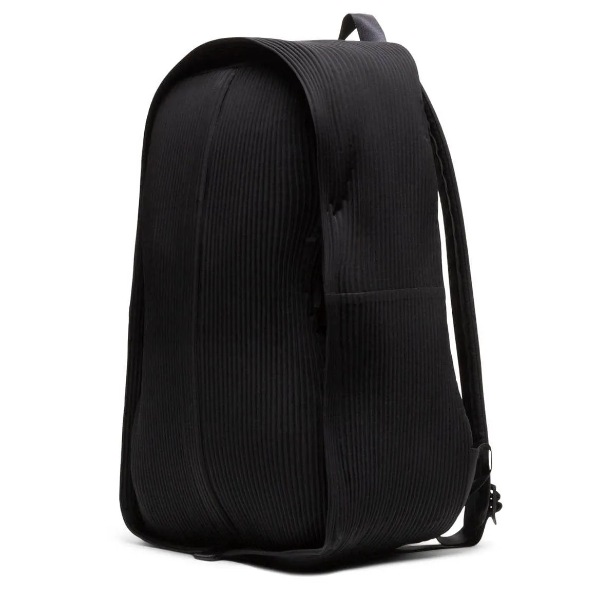 PLEATS DAYPACK