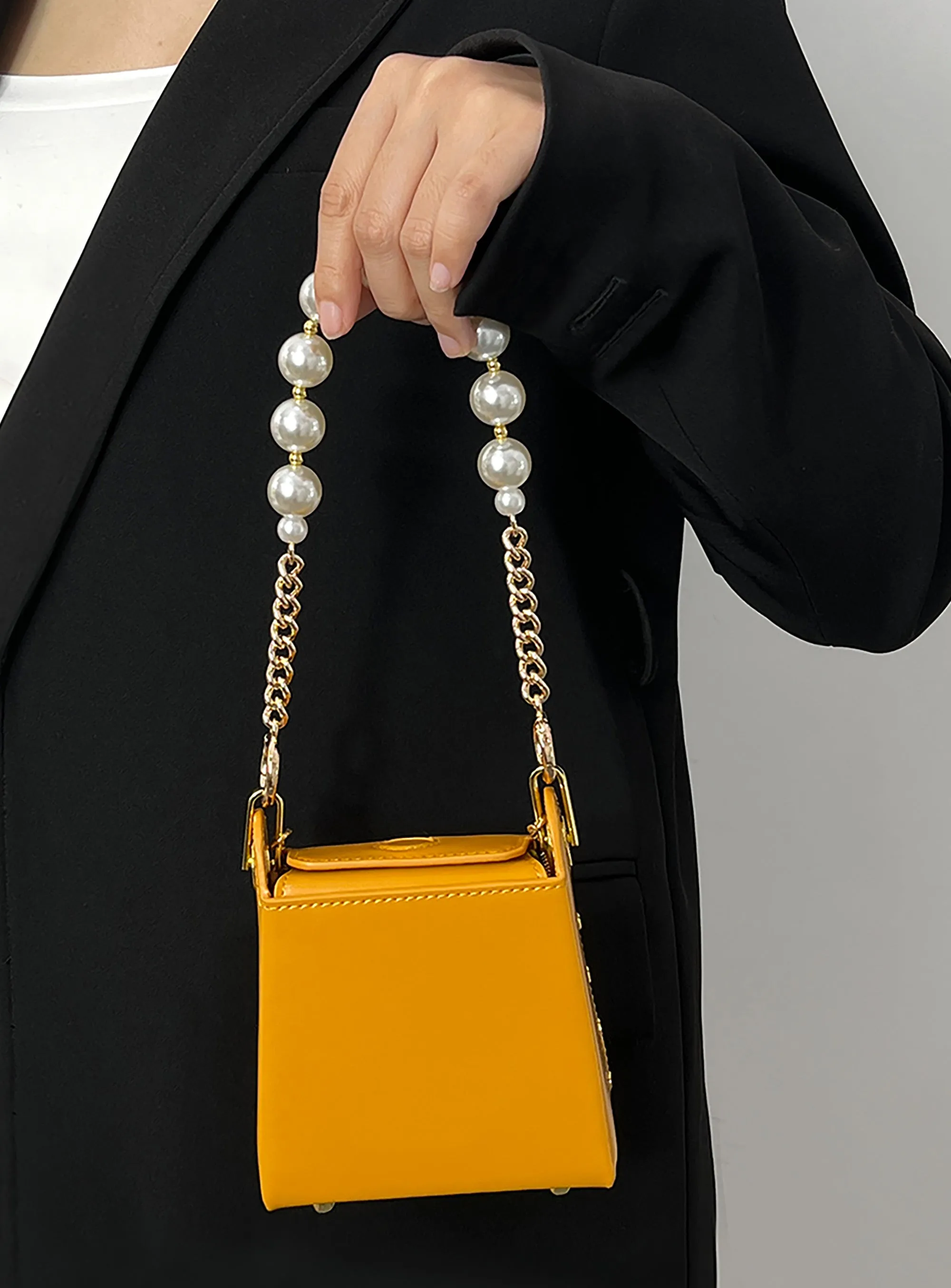 Versatile pearl metal chain handle, bag chain strap, replacement handle chain accessory for shoulder straps